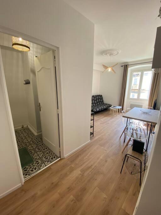Corte Magnifique T2 45M2 Neuf 5 Personnes Place St Marcel Hyper Centre Wifi Lave Linge Tv Extérieur photo