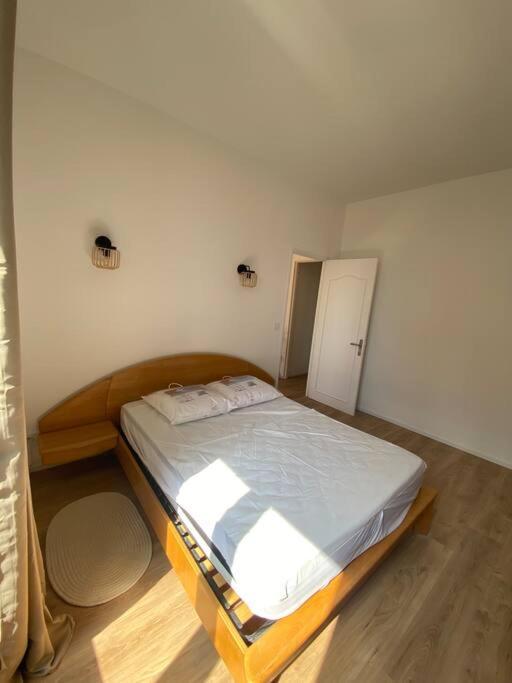 Corte Magnifique T2 45M2 Neuf 5 Personnes Place St Marcel Hyper Centre Wifi Lave Linge Tv Extérieur photo